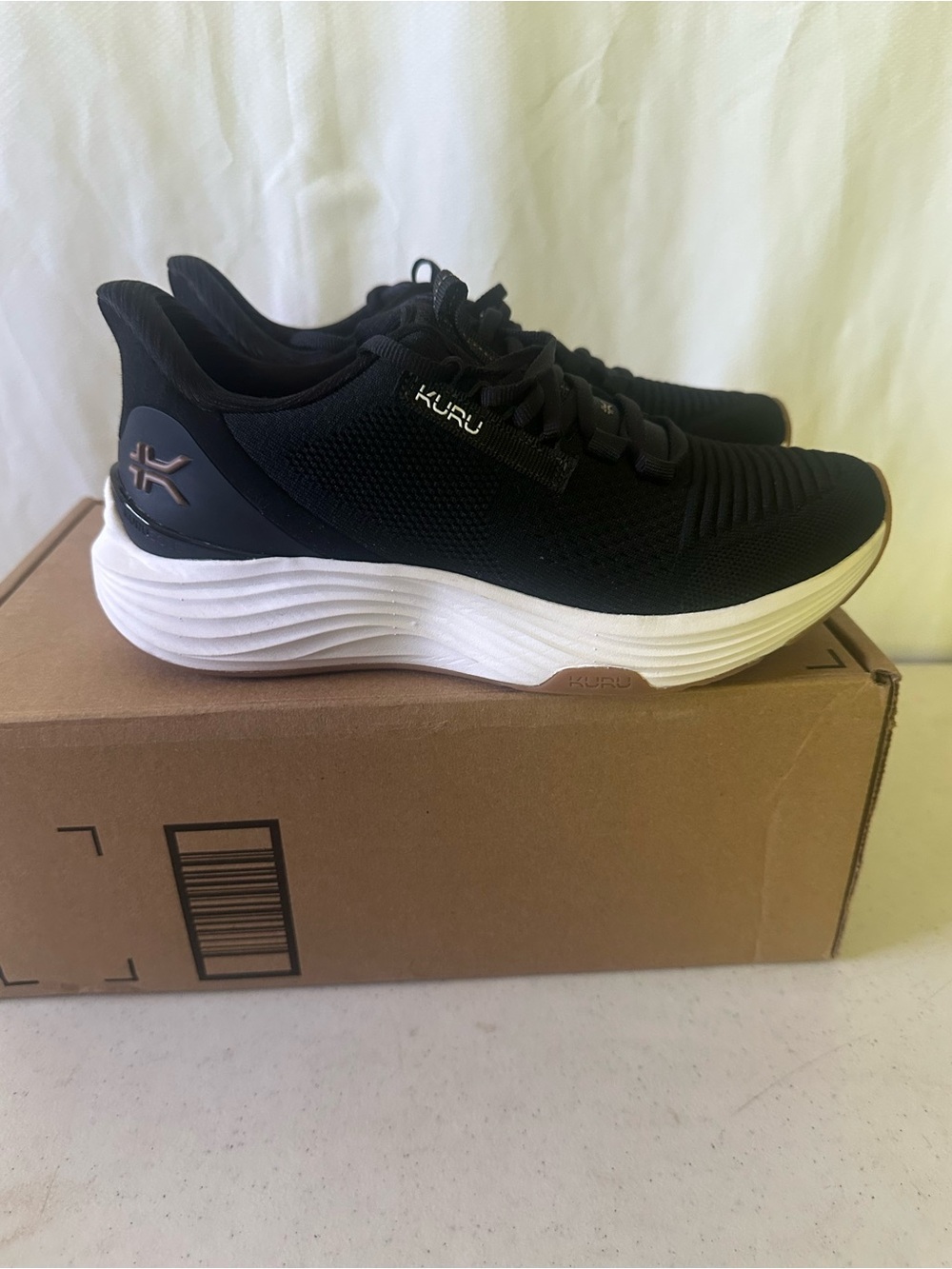 KURU Quantum 2 Black Knit Walking Running Shoes Women’s Size 8 Medium